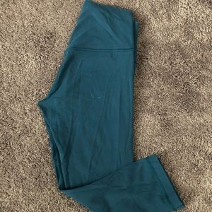 Lululemon align 19 crops